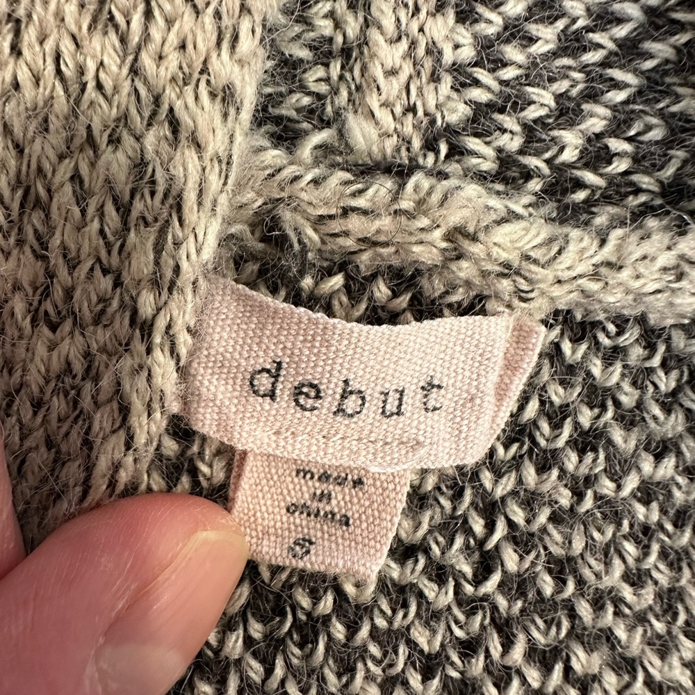 Sweater - Picture 2 of 2